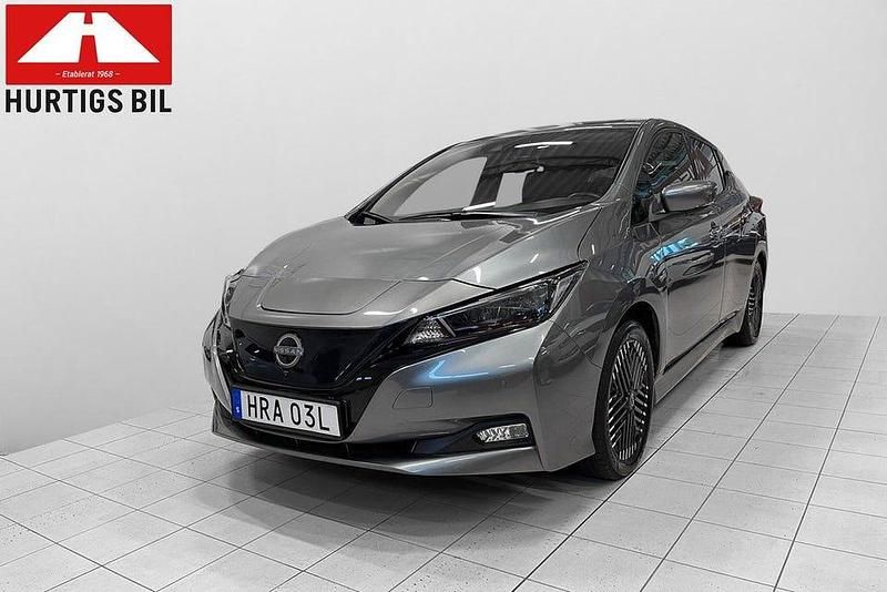 Svart Begagnad 2022 Nissan Leaf N-Connecta Halvkombi | 199 900 kr (Lite dyr) - Bild 1/4