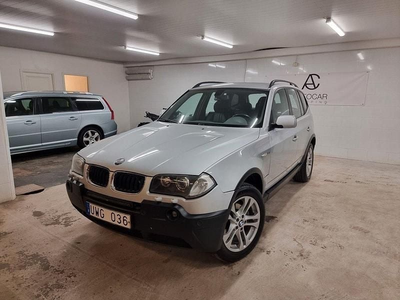 Ljusgrå Begagnad 2004 BMW X3 SUV | 39 900 kr (Lite dyr) - Bild 1/4