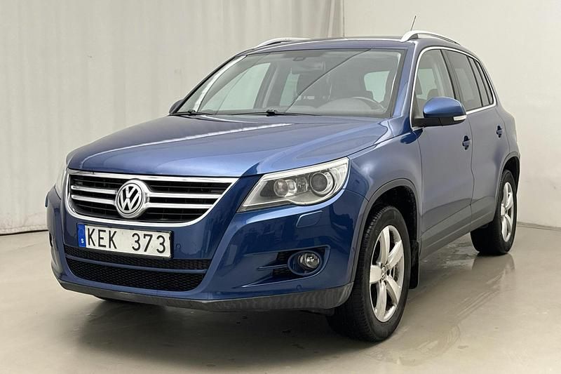 Blå Begagnad 2010 VW Tiguan SUV | 58 000 kr (Marknadspris) - Bild 1/4