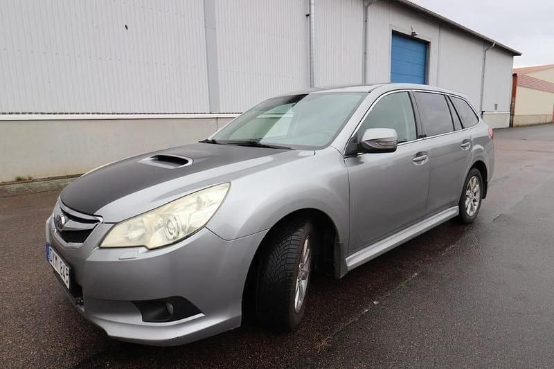 Begagnad 2010 Subaru Legacy Kombi | 39 500 kr (Marknadspris) - Bild 1/4