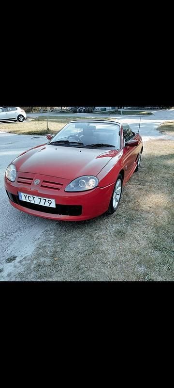 Begagnad MG TF 136 HK (100 kW) 2003 Cab