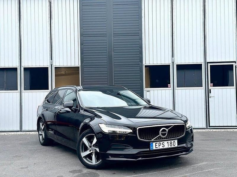 Svart Begagnad 2017 Volvo V90 Kinetic Kombi | 179 900 kr (Marknadspris) - Bild 1/4