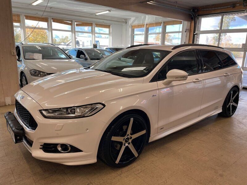 Vit Begagnad 2018 Ford Mondeo ST-Line Kombi | 149 900 kr (Bra pris) - Bild 1/4