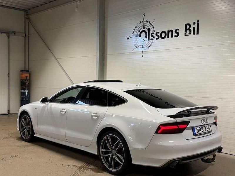 Begagnad Audi A7 S-Line 313 HK (230 kW) 2012 Vit Halvkombi