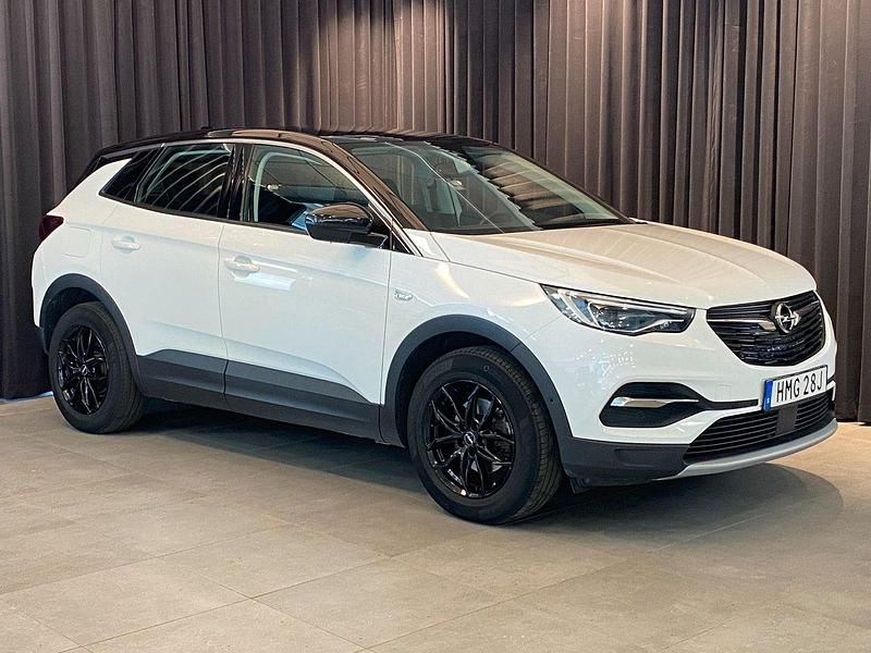 Vit Begagnad 2019 Opel Grandland X Dynamic SUV | 179 500 kr (Marknadspris) - Bild 1/4