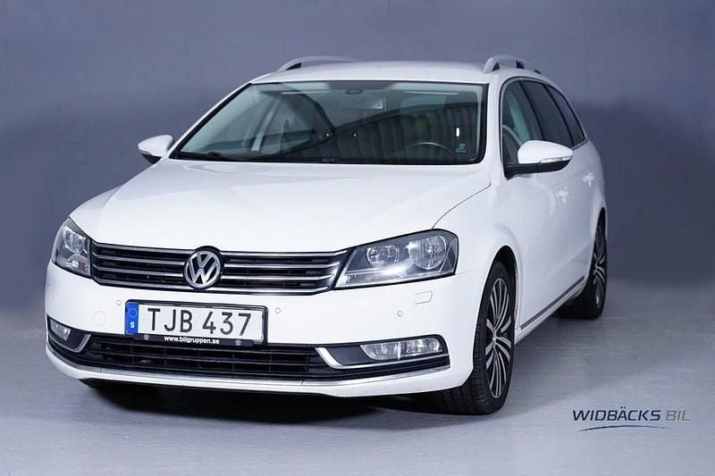 Vit Begagnad 2014 VW Passat GT Kombi | 74 900 kr (Bra pris) - Bild 1/4
