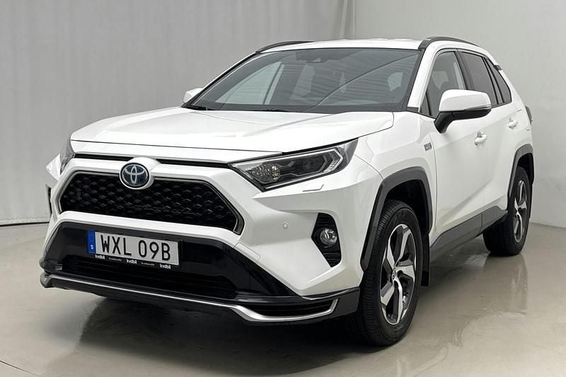 Vit Begagnad 2020 Toyota RAV4 Edition | 280 000 kr - Bild 1/4
