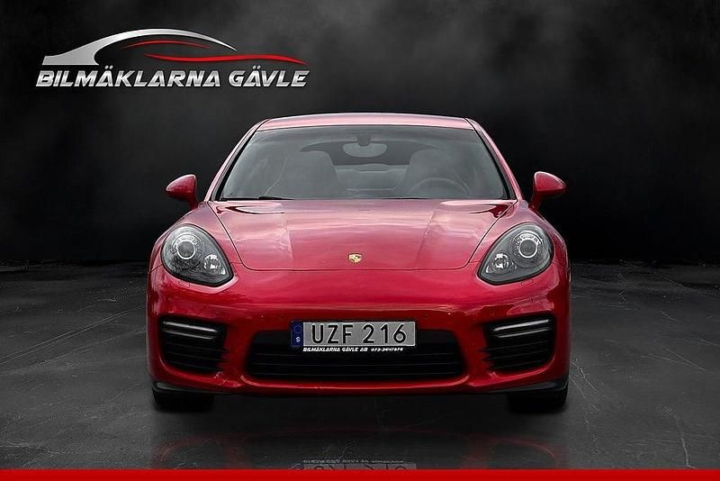 Begagnad Porsche Panamera Sport 441 HK (324 kW) 2014 Röd Halvkombi