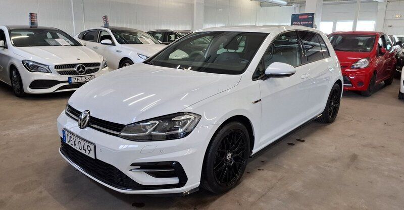 Vit Begagnad 2019 VW Golf VII GT Halvkombi | 185 000 kr (Bra pris) - Bild 1/3
