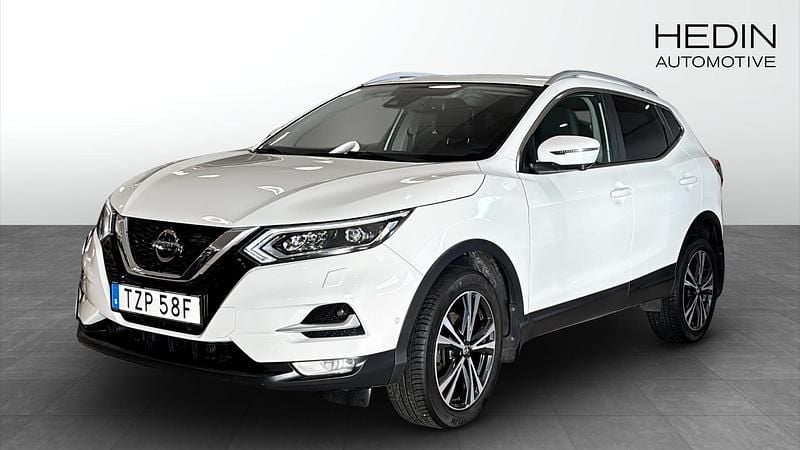 Vit (white) Begagnad 2019 Nissan Qashqai Tekna SUV | 214 900 kr (Marknadspris) - Bild 1/4