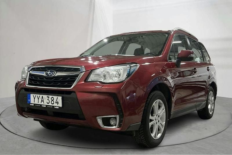 Ljusröd Begagnad 2019 Subaru Forester SUV | 155 000 kr (Marknadspris) - Bild 1/4