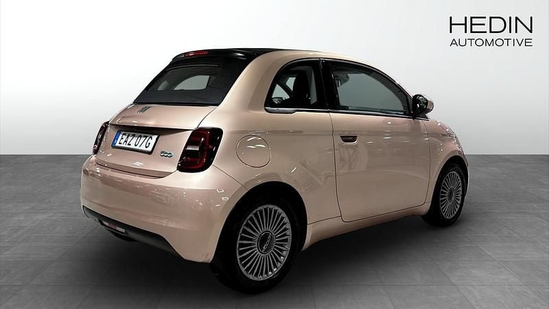 Begagnad Fiat 500C Icon 86 kW (118 HK) 2022 Röd Cab