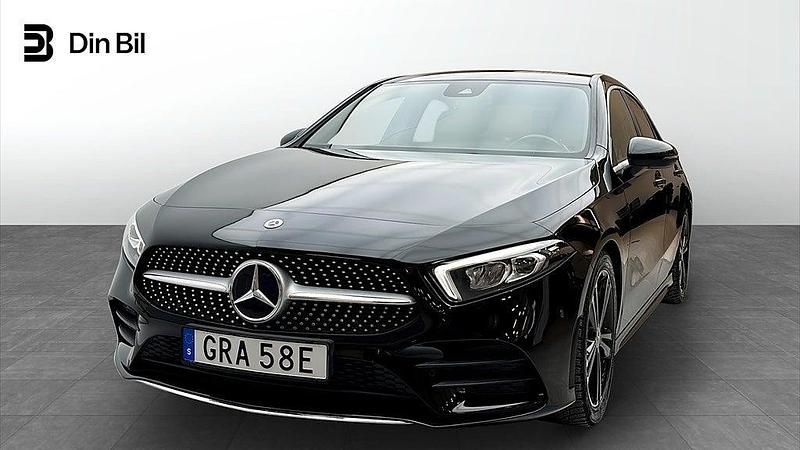 Begagnad Mercedes A180 AMG line 136 HK (100 kW) 2020 Svart Sedan