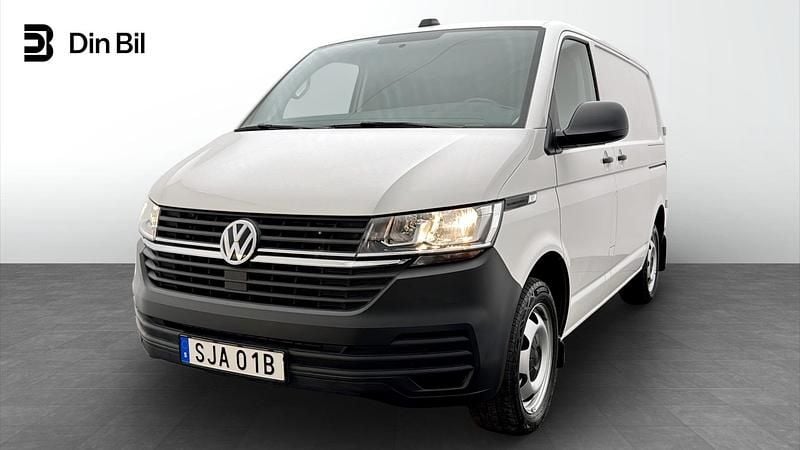 Vit Begagnad 2023 VW Transporter Van | 459 900 kr - Bild 1/4