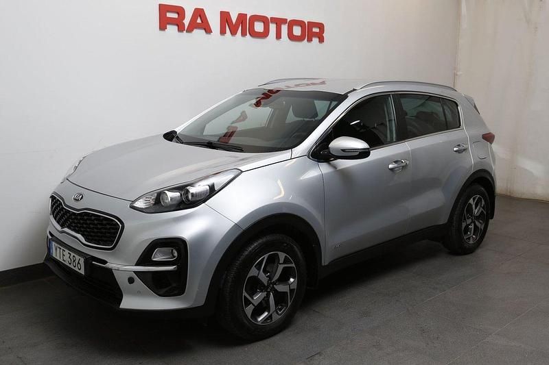 Grå (grå metallic ) Begagnad 2018 Kia Sportage Advance SUV | 209 800 kr (Marknadspris) - Bild 1/3