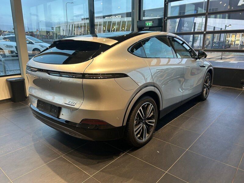 Silver Begagnad 2024 XPENG G6 SUV | 579 508 kr - Bild 1/3