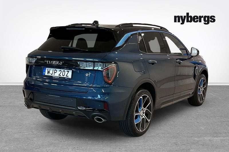 Begagnad Lynk & Co 01 264 HK (194 kW) 2023 Blå SUV