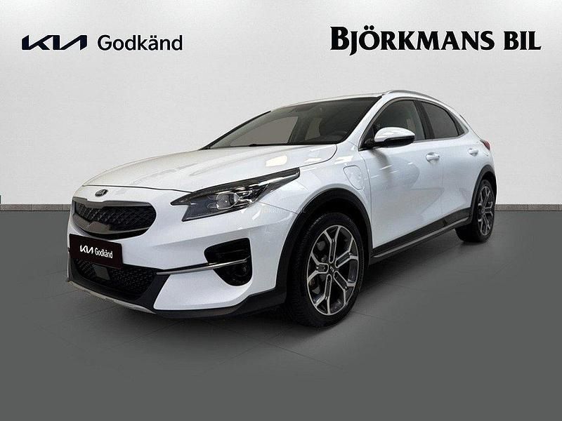 Vit Begagnad 2021 Kia XCeed Advance SUV | 254 900 kr (Marknadspris) - Bild 1/4