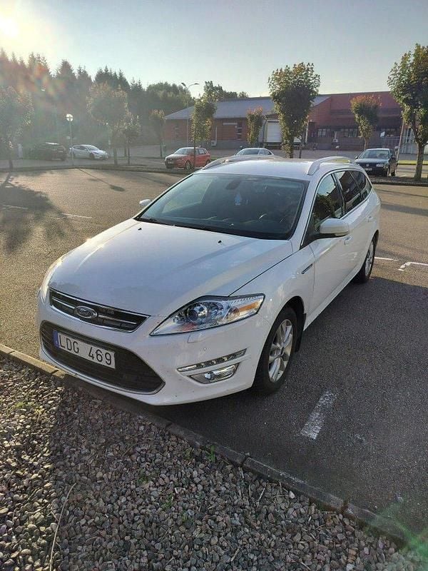 Vit Begagnad 2011 Ford Mondeo Business Edition Kombi | 49 900 kr (Bra pris) - Bild 1/4