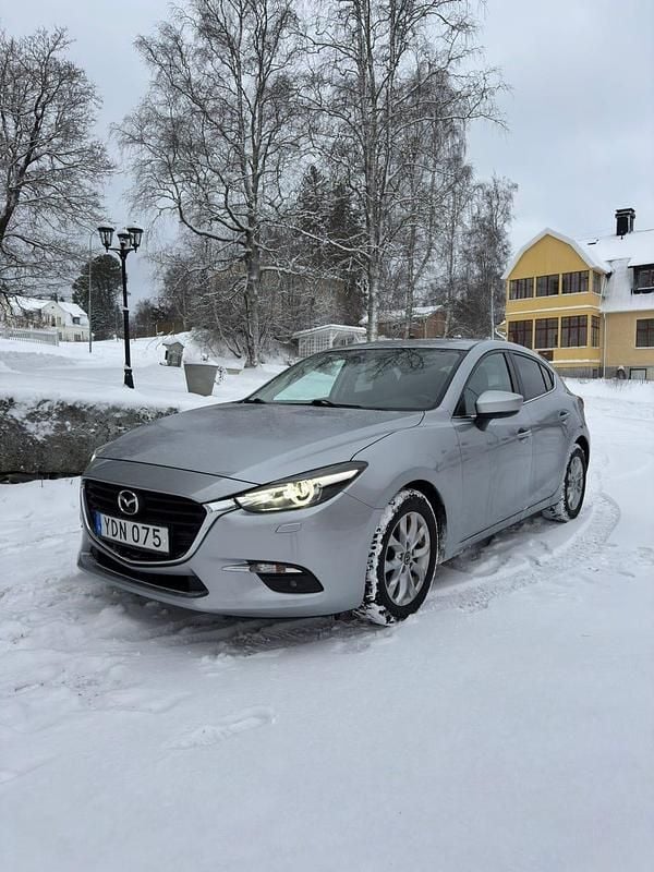 Sonic silver Begagnad 2018 Mazda 3 Inclusive | 149 000 kr (Lite dyr) - Bild 1/4