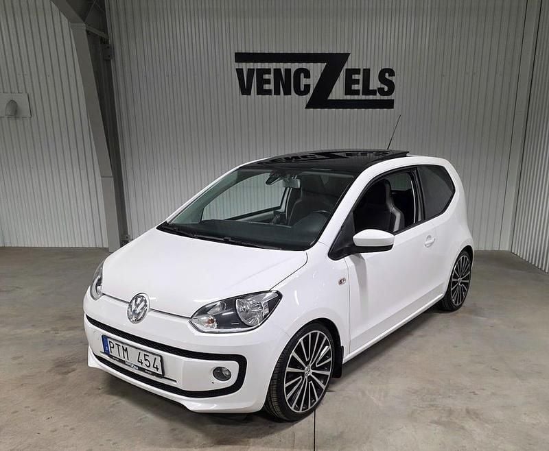 Vit Begagnad 2012 VW up! high up! Halvkombi | 59 000 kr (Marknadspris) - Bild 1/4