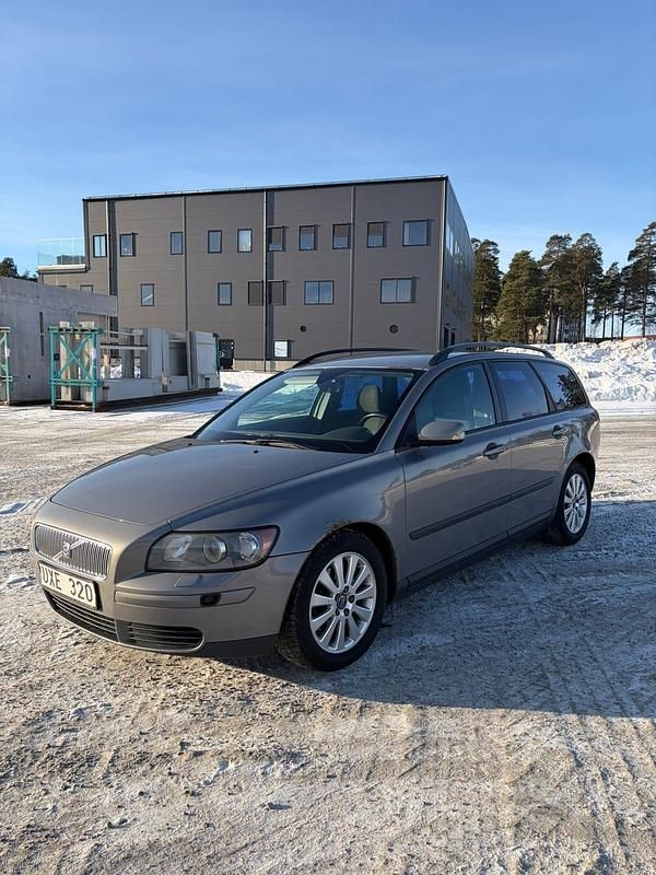 Begagnad Volvo V50 140 HK (102 kW) 2004 Kombi