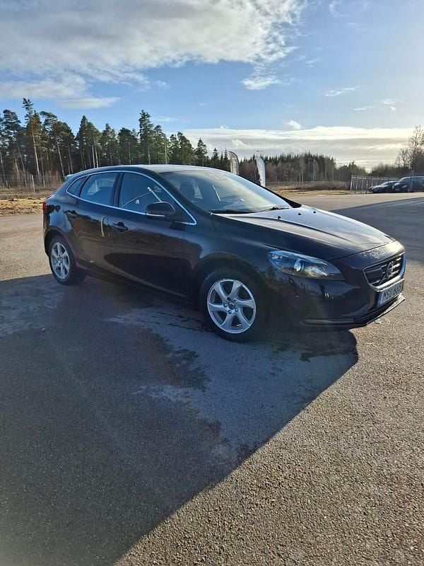 Begagnad Volvo V40 150 HK (110 kW) 2016