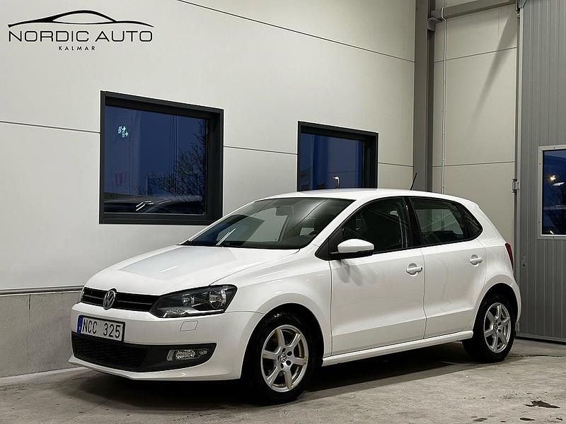Begagnad VW Polo 86 HK (63 kW) 2011 Vit Halvkombi