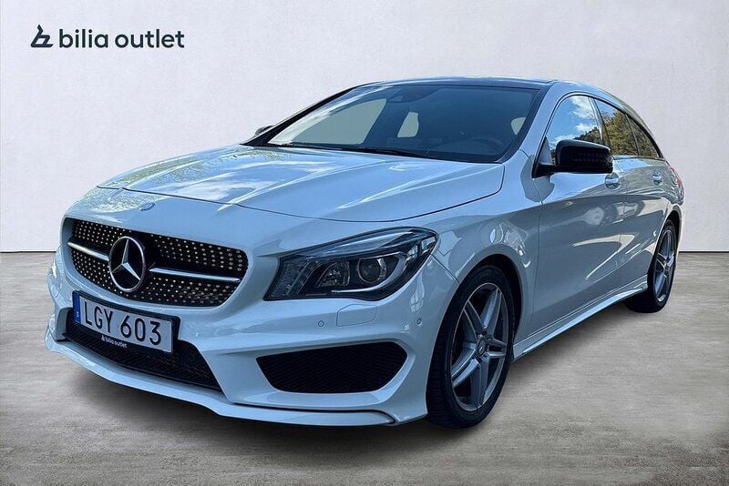 Vit Begagnad 2015 Mercedes CLA220 Shooting Brake AMG Kombi | 189 900 kr (Bra pris) - Bild 1/4