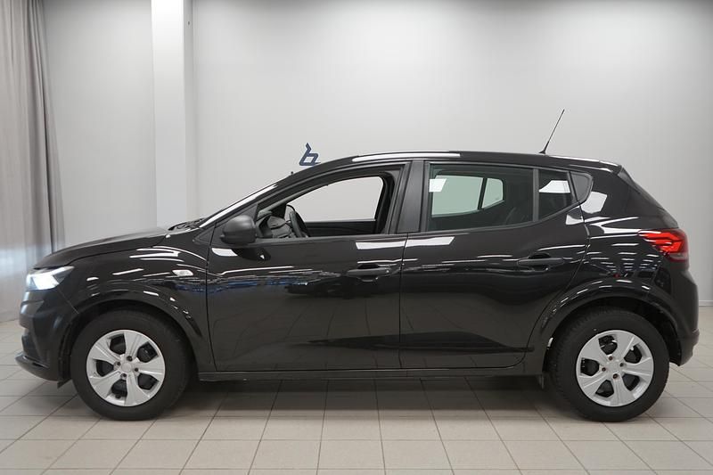 Begagnad Dacia Sandero Essentiel 91 HK (66 kW) 2022 Svart Halvkombi