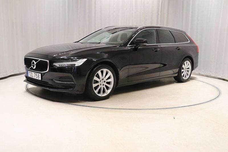 Svart Begagnad 2018 Volvo V90 Momentum Kombi | 227 800 kr (Bra pris) - Bild 1/4