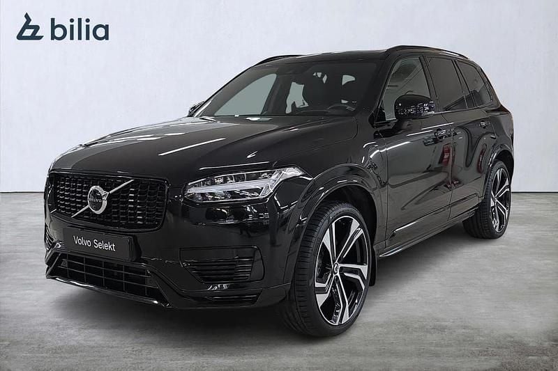 Svart Begagnad 2022 Volvo XC90 Pro SUV | 679 000 kr (Marknadspris) - Bild 1/3
