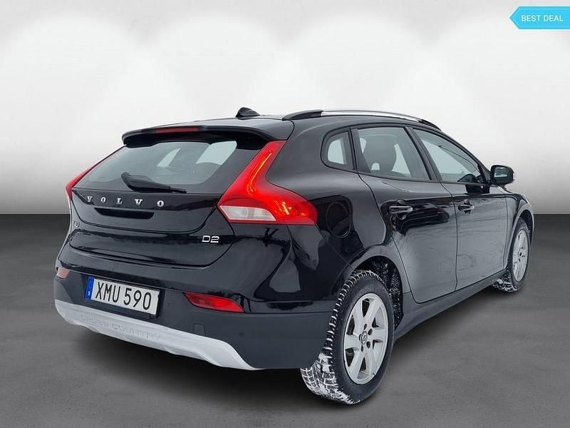 Begagnad Volvo V40 CC Kinetic 120 HK (88 kW) 2017 Svart Kombi