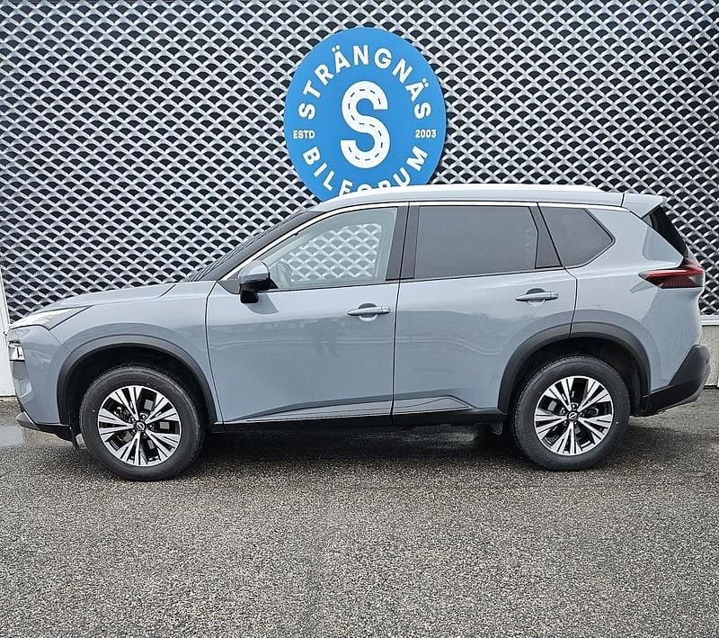Grå Begagnad 2023 Nissan X-Trail SUV | 319 000 kr (Marknadspris) - Bild 1/4