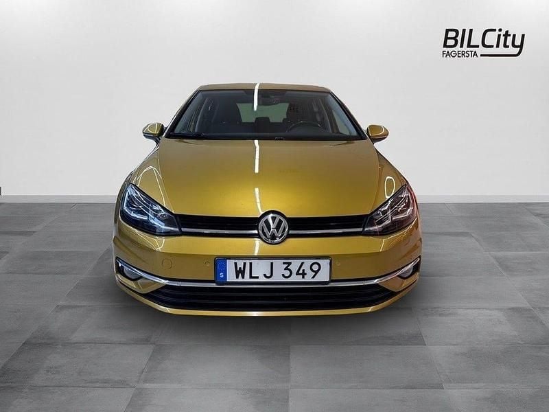 Begagnad VW Golf VII GT 150 HK (110 kW) 2017 Gul Halvkombi
