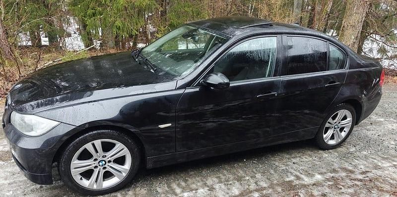 Begagnad BMW 320 Advantage 177 HK (130 kW) 2008 Svart Sedan