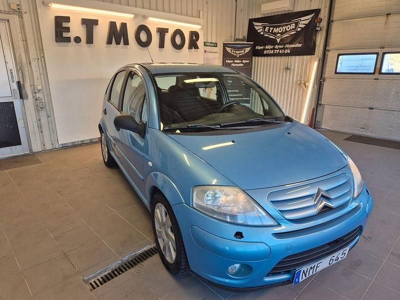 Ljusblå Begagnad 2006 Citroën C3 Halvkombi | 19 900 kr (Marknadspris) - Bild 1/4