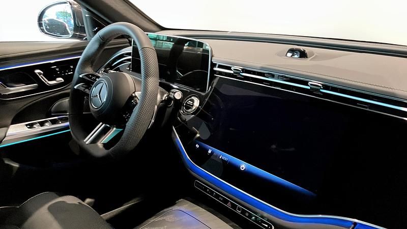 Ny Mercedes E400 AMG Line Premium 15 HK (11 kW) 2026 Sedan