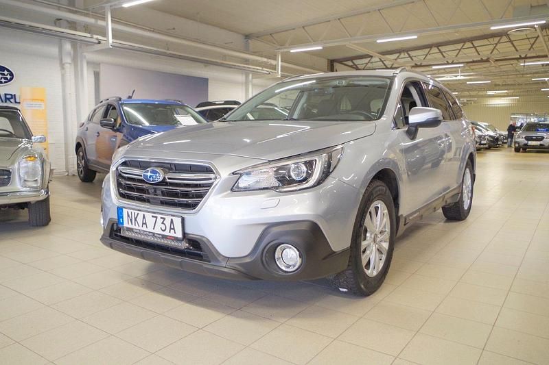 Silver Begagnad 2019 Subaru Outback Kombi | 249 000 kr (Marknadspris) - Bild 1/4