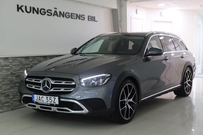 Begagnad Mercedes E220 All-Terrain Avantgarde 200 HK (147 kW) 2022 Grå Kombi