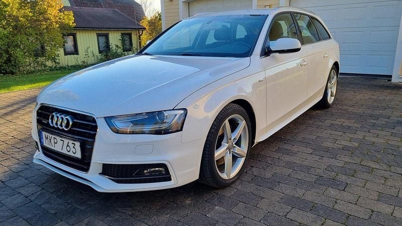 Vit Begagnad 2015 Audi A4 Sport Kombi | 139 000 kr (Lite dyr) - Bild 1/4