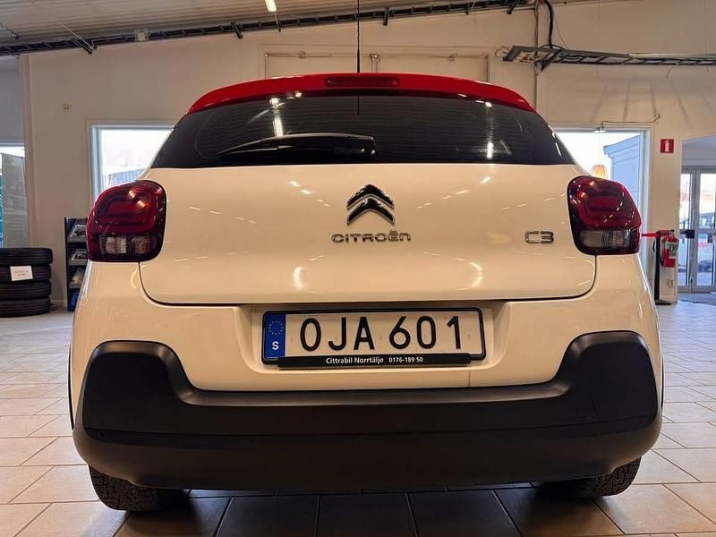 Begagnad Citroën C3 Feel 110 HK (80 kW) 2016 Vit Halvkombi