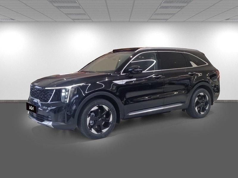 Svart (aurora black pearl (abp)) Ny 2025 Kia Sorento Plus SUV | 628 251 kr - Bild 1/4