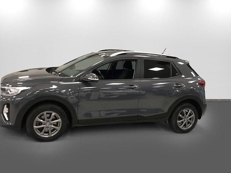 Begagnad Kia Stonic Advance 120 HK (88 kW) 2022 Grå SUV