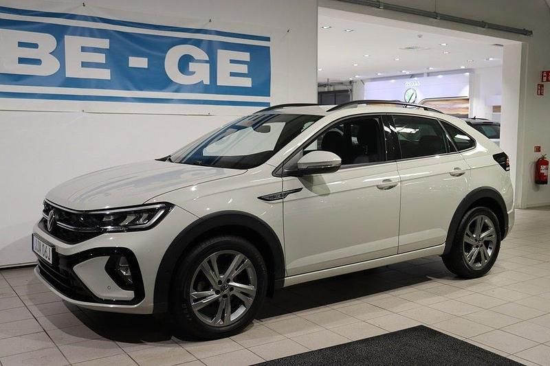 Grå Begagnad 2022 VW Taigo R-line SUV | 239 900 kr (Marknadspris) - Bild 1/4