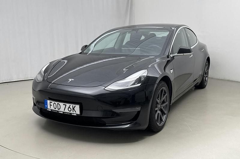 Svart Begagnad 2020 Tesla Model 3 Sedan | 210 000 kr (Bra pris) - Bild 1/4