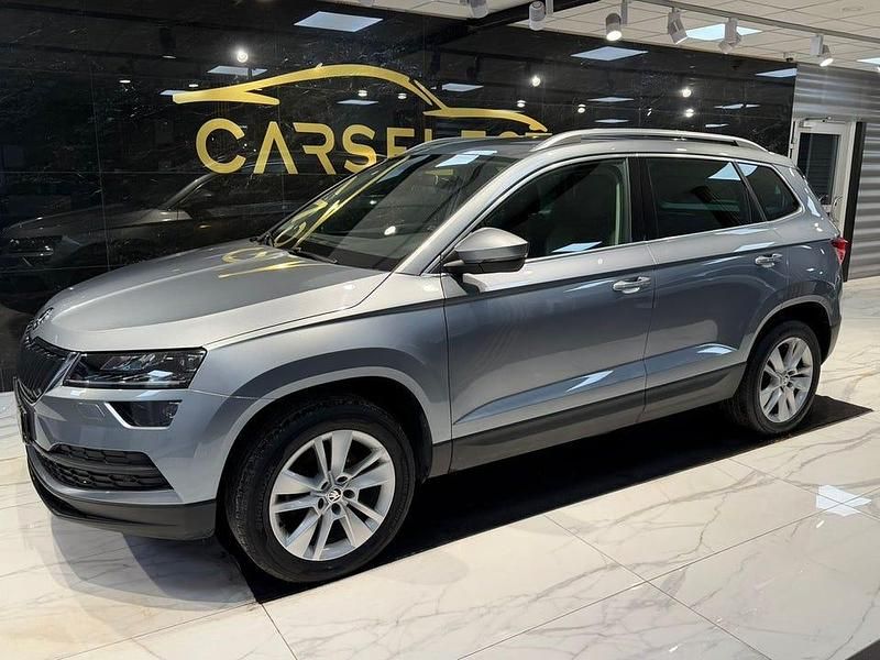 Begagnad Skoda Karoq Business Line 150 HK (110 kW) 2019 Grå SUV
