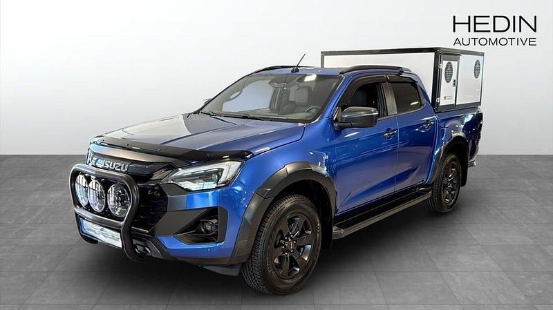 Blå Ny 2025 Isuzu D-Max Pickup | 611 125 kr - Bild 1/4