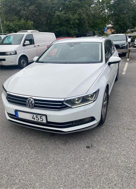 Begagnad 2015 VW Passat Kombi | 110 000 kr (Dyr) - Bild 1/4
