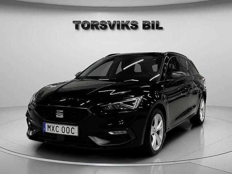Svart Begagnad 2021 Seat Leon ST FR Kombi | 209 900 kr (Marknadspris) - Bild 1/4